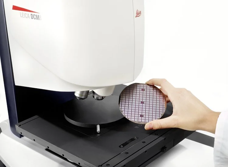 kính hiển vi huỳnh quang đo lường bề mặt Leica DCM8